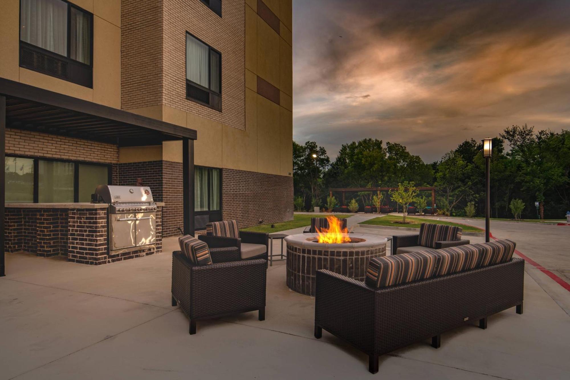 Towneplace Suites By Marriott Dallas Mesquite Exteriör bild